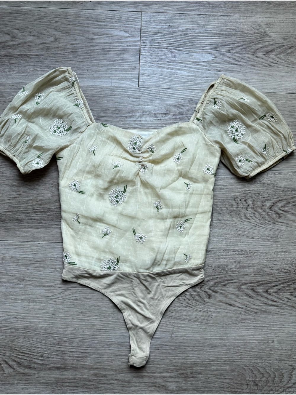 Le Lis Green Cream Floral Puff-Sleeve Bodysuit